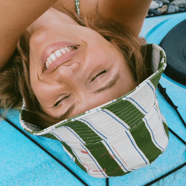 Becksöndergaard Stripie Canvas Bucket Hat - Banana Palm Green