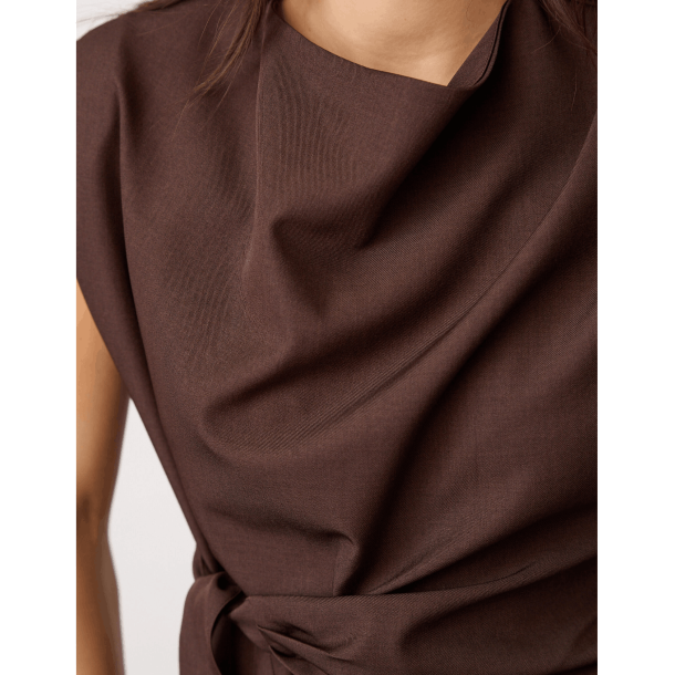 Co'couture Top - LunaCC Pleat Top - Dark Brown