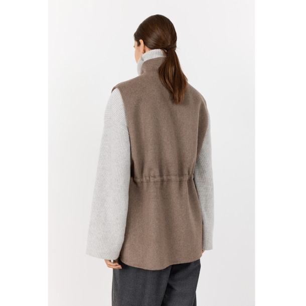 Leveté Room Vest - LR-Owa 30 - Cinder Melange