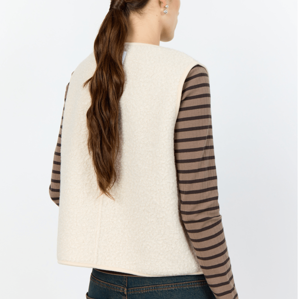 Leveté Room Vest - LR-Nissa 1 - Off White
