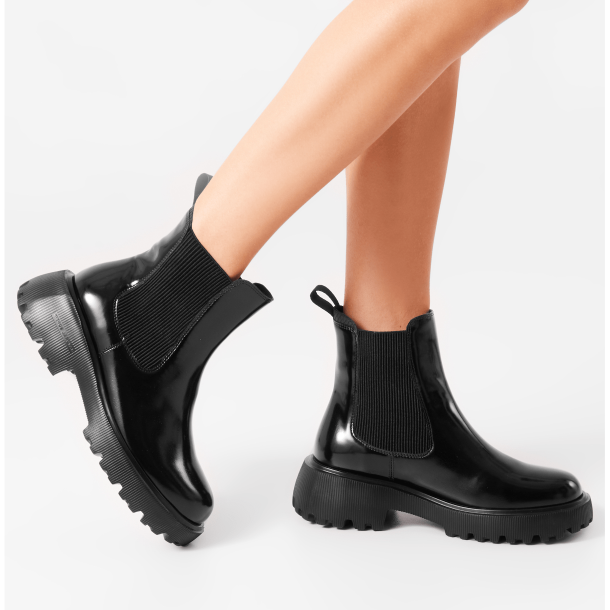 Woden Shoe The Bear Stvler - Aya Patent - Black