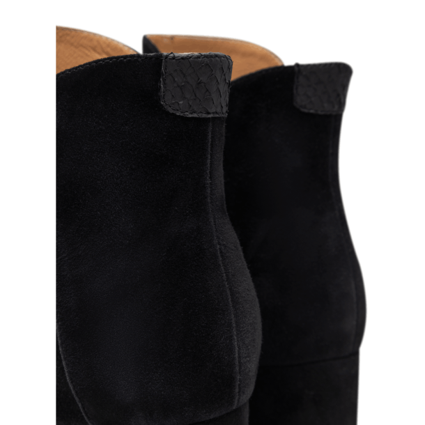 Woden St�vler - Saga Block - Black
