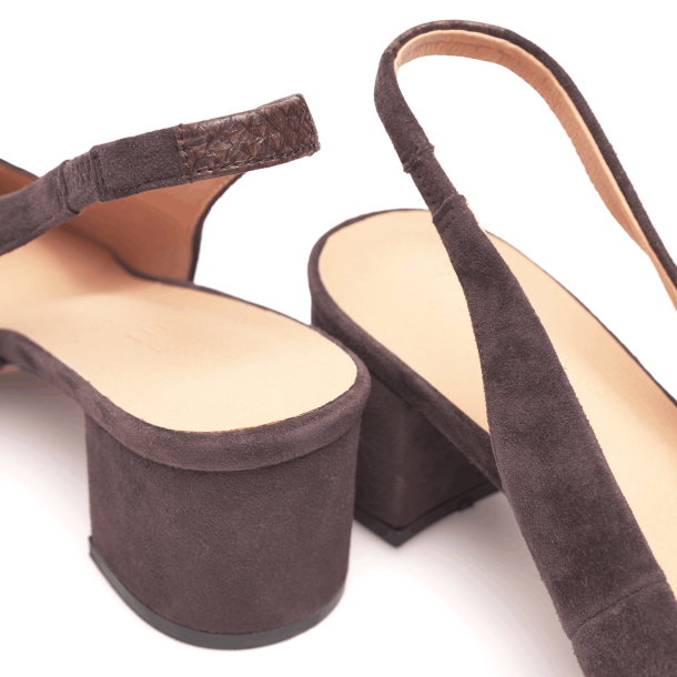 Woden Shoe the Bear Sandal - Julia Suede - Chocolate